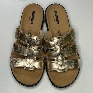 Clarks Collection‎ Woman’s Size 6.5 Slide Sandals Leisa Spring Rose Gold